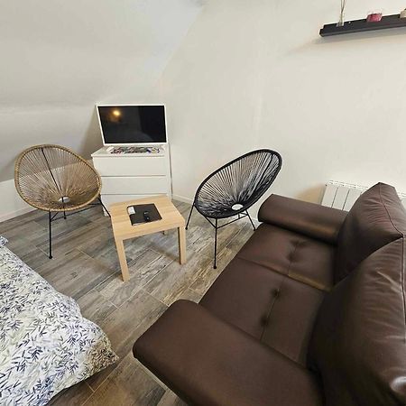 Studios Du Cedre Cuvilly Bagian luar foto